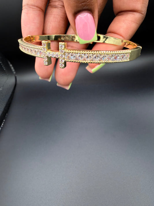 CEO BANGLE
